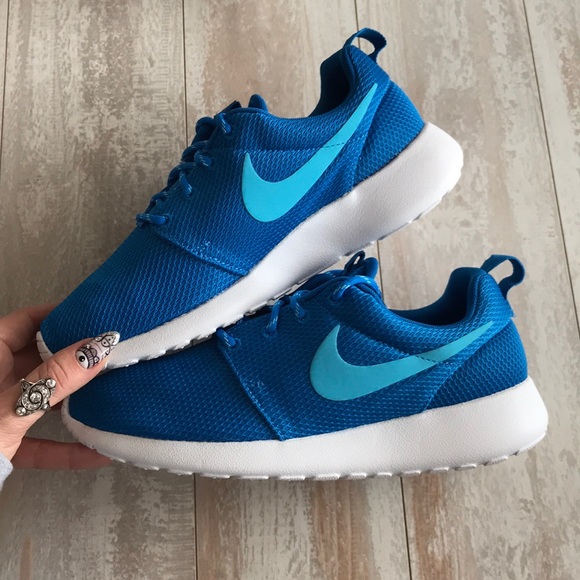 NWT Nike Roshe One electric - Picture 5 of 8